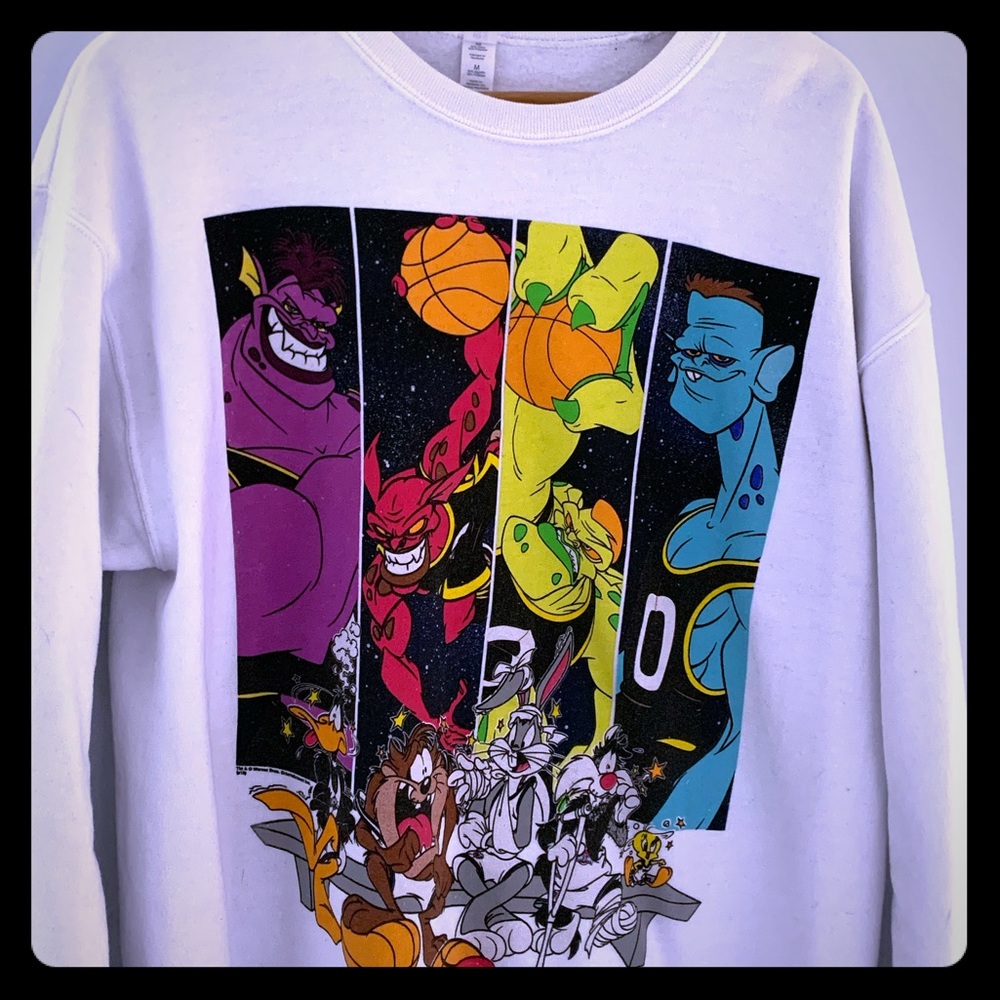 Space jam space jam space jam 🚨🚨🚨 sick sweater